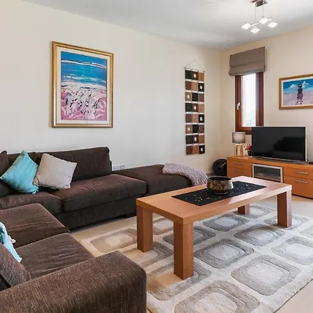 Villa Fantastic Junior Cz02 Salamis With Gorgeous Views, Aphrodite Hills Kouklia