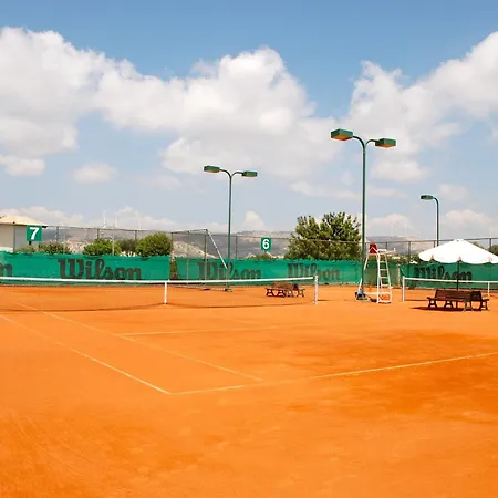Fantastic Junior Cz02 Salamis With Gorgeous Views, Aphrodite Hills Вилла *